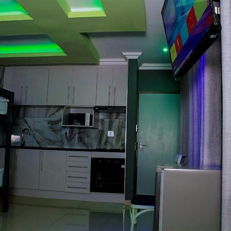 Wise Bird Guest House Roodepoort Ngoại thất bức ảnh