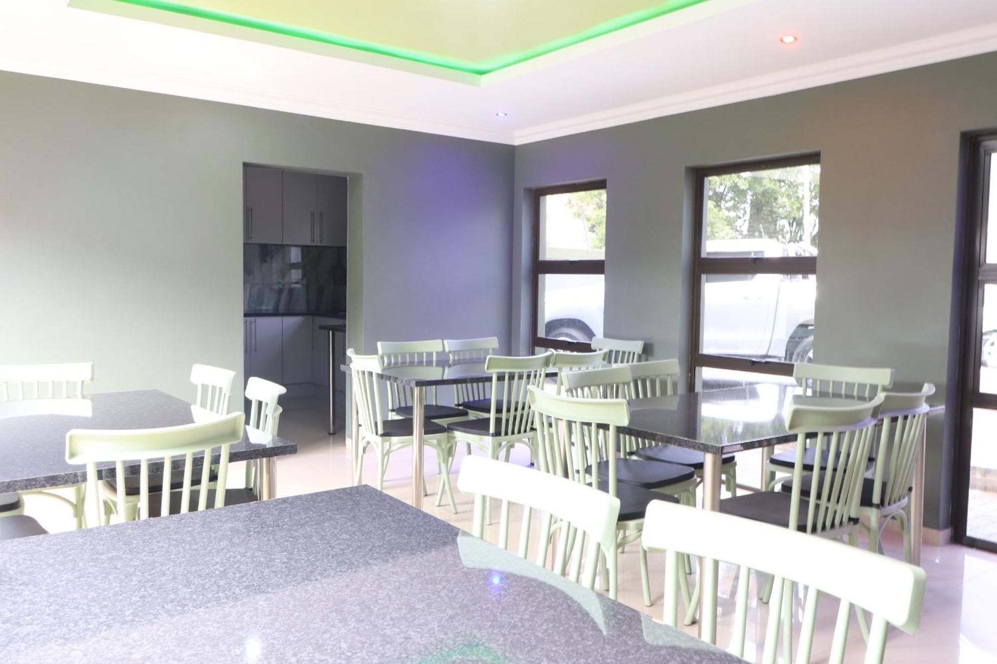 Wise Bird Guest House Roodepoort Ngoại thất bức ảnh